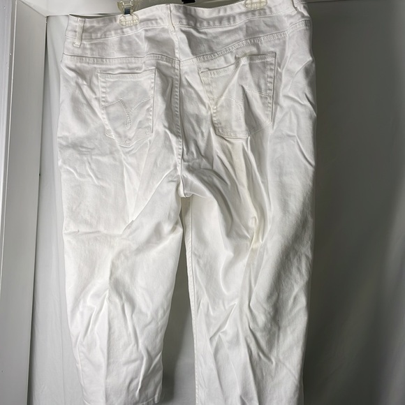 Just my size classic Capri 20 W average 98% cotton, 2% spandex as is - Picture 4 of 9